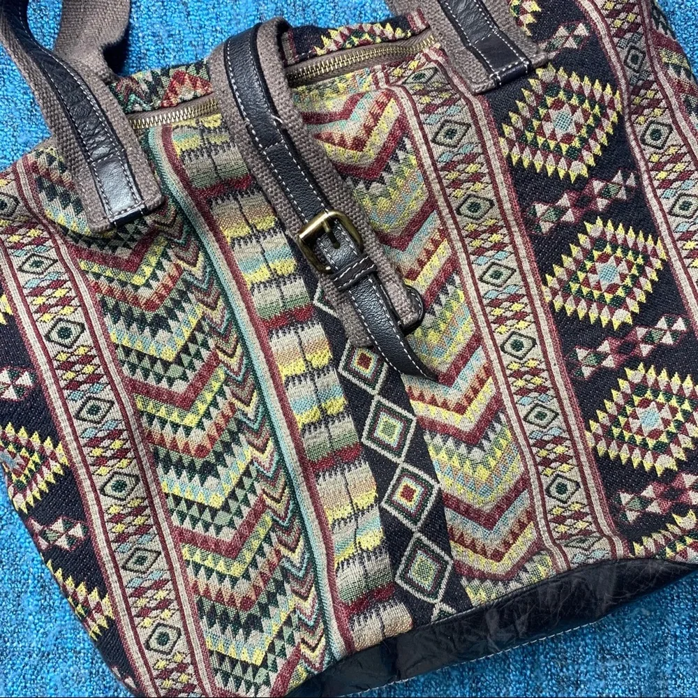 Vintage Wilsons Leather Tapestry Print Aztec Duffle Crossbody Bag Western Boho